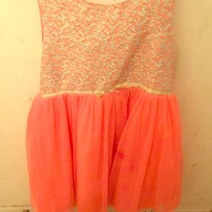 Cute casual pink dress for going out.